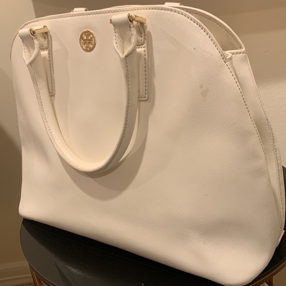 Robinson Saffiano Open-Top Dome Satchel Bag - Picture 3 of 12